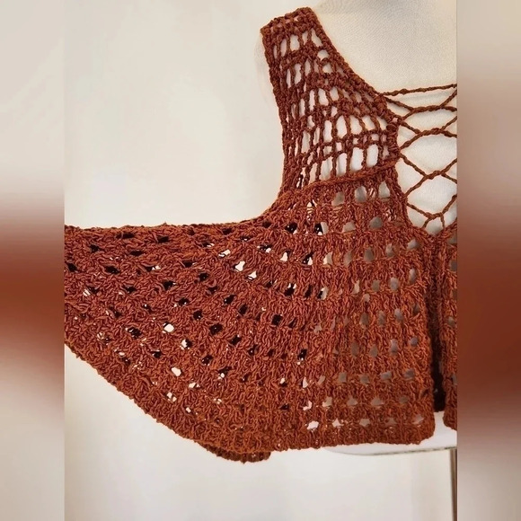 || FREE PEOPLE || Circles Within crocheted tank top - Picture 4 of 7